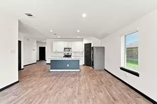 14602 Sweetwater Dr, Baytown, TX 77523 - Photo 12