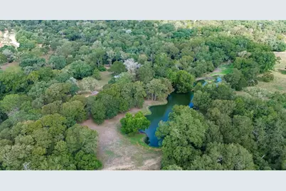 1135 Buescher Road, Columbus, TX 78934 - Photo 38