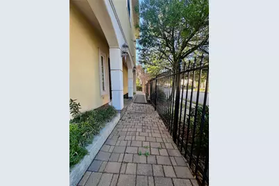 3000 McCulloch Circle, Houston, TX 77056 - Photo 30