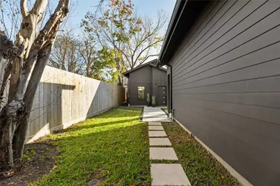 410 E 33rd Street, Houston, TX 77018 - Photo 28