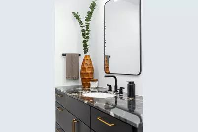 410 E 33rd Street, Houston, TX 77018 - Photo 38