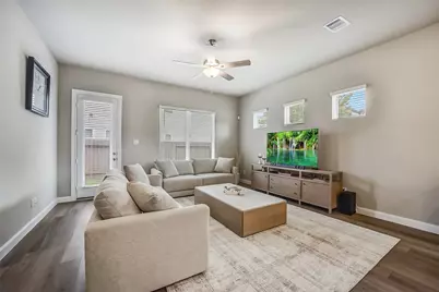4204 Weathered Oak Drive, Houston, TX 77080 - Photo 10