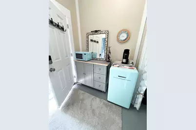 2008 Ave O 1/2 #Up, Galveston, TX 77550 - Photo 4