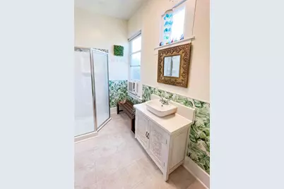 2008 Ave O 1/2 #Up, Galveston, TX 77550 - Photo 6