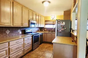 1735 W 10th St, Freeport, TX 77541 - Photo 10