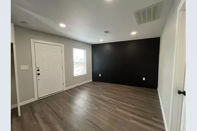 7317 Briefway 1/2 Street #c, Houston, TX 77087 - Photo 4