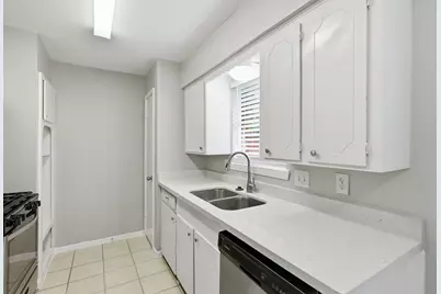 15119 Bathurst Drive, Houston, TX 77053 - Photo 12