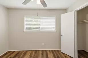 15119 Bathurst Dr, Houston, TX 77053 - Photo 16