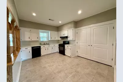 1401 Ordway Street, Port Neches, TX 77651 - Photo 4