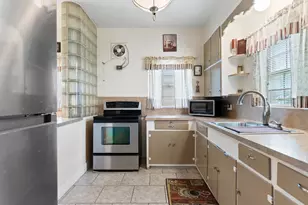 1720 Elm Ave, Bay City, TX 77414 - Photo 10