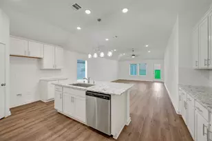 120 Wasatch Peaks Wy, Willis, TX 77378 - Photo 4