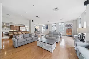 914 Main St, Houston, TX 77002 - Photo 1