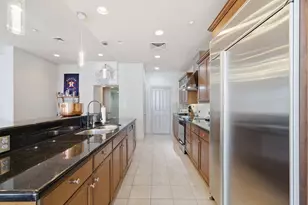 914 Main St, Houston, TX 77002 - Photo 8