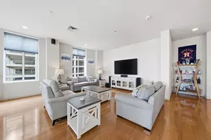 914 Main St, Houston, TX 77002 - Photo 2