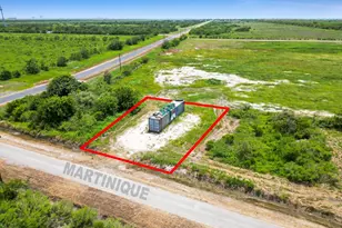 1305 Martinque Ln, Port Bolivar, TX 77650 - Photo 1