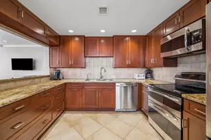 15 Greenway Plz, Houston, TX 77046 - Photo 8