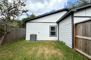 7486 Stanwick Dr, Houston, TX 77087 - Photo 24