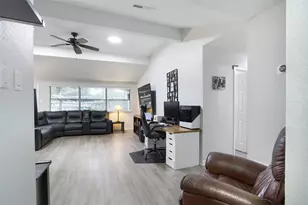 24127 Spring Day Ln, Spring, TX 77373 - Photo 4