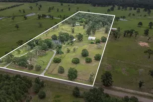 32540 Courtney, Navasota, TX 77868 - Photo 2
