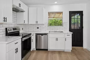 4933 Doolittle Blvd, Houston, TX 77033 - Photo 10