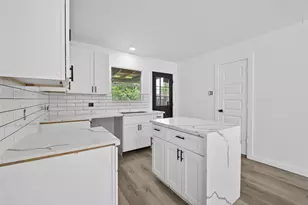 4933 Doolittle Blvd, Houston, TX 77033 - Photo 6