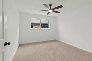 501 Valley Brook Dr, La Porte, TX 77571 - Photo 10