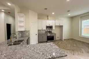 107 County Rd 3372, Cleveland, TX 77327 - Photo 6