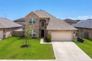 9922 Pne Frst Ct, Baytown, TX 77521 - Photo 2