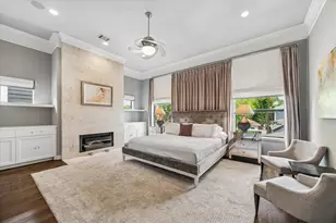 938 Columbia St, Houston, TX 77008 - Photo 2