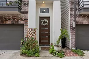 5528E Cornish St, Houston, TX 77007 - Photo 2