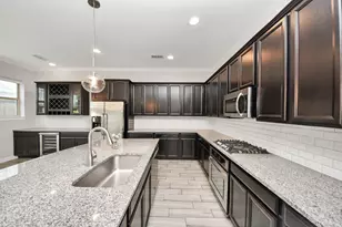 8913 Aventino Wy, Houston, TX 77080 - Photo 16