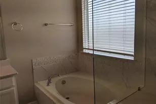 8504 Morning Melody Dr, Houston, TX 77063 - Photo 12