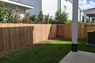 8504 Morning Melody Dr, Houston, TX 77063 - Photo 20