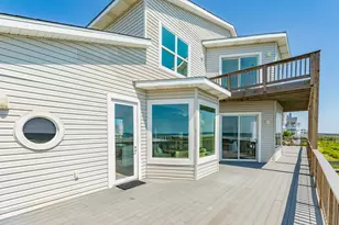 20911 W Sand Hill Dr, Galveston, TX 77554 - Photo 8