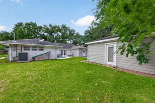 11107 Cedarhurst Dr, Houston, TX 77096 - Photo 40
