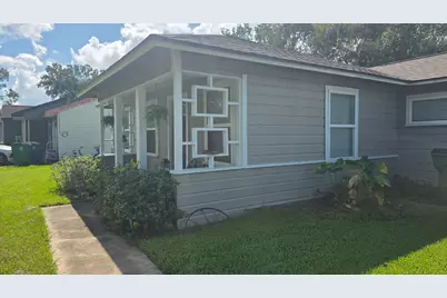 1208 Chevy Chase Drive, Angleton, TX 77515 - Photo 4