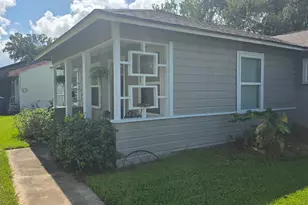 1208 Chevy Chase Dr, Angleton, TX 77515 - Photo 4