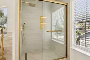 1808 N Mission Cir, Friendswood, TX 77546 - Photo 30