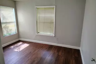 6927 Keller St, Houston, TX 77087 - Photo 4