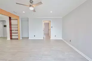 1005 Wilburn St, League City, TX 77573 - Photo 10