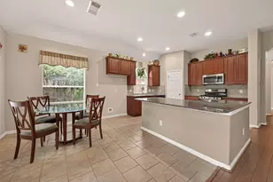 13719 Saxony Dr, Sugar Land, TX 77498 - Photo 12