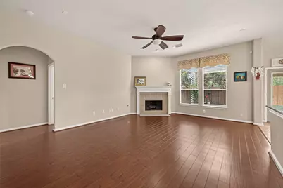 13719 Saxony Drive, Sugar Land, TX 77498 - Photo 10