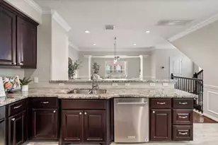 2618 Enclave At Shady Acres Ct, Houston, TX 77008 - Photo 12