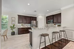 2618 Enclave At Shady Acres Ct, Houston, TX 77008 - Photo 10