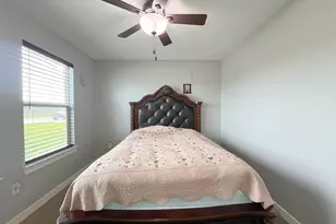 702 Flycatcher Dr, Palacios, TX 77465 - Photo 6