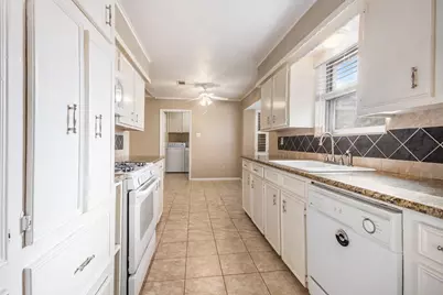 1806 McGinnis Drive, Pearland, TX 77581 - Photo 10