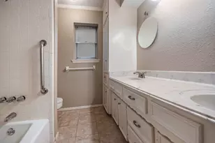 1806 McGinnis Dr, Pearland, TX 77581 - Photo 14