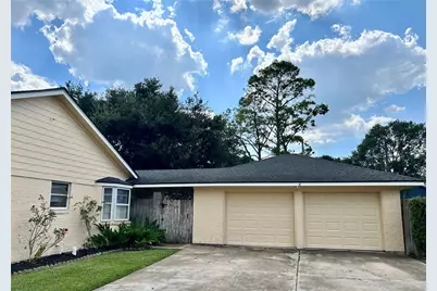 1806 McGinnis Drive, Pearland, TX 77581 - Photo 2