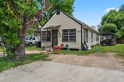 7330 Parkes Street, Houston, TX 77088 - Photo 2