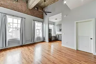2700 Albany St, Houston, TX 77006 - Photo 8